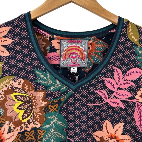Johnny Was Delfino V-Neck kimono sleeve Tee Top XS multicolor floral NWT - Picture 6 of 13